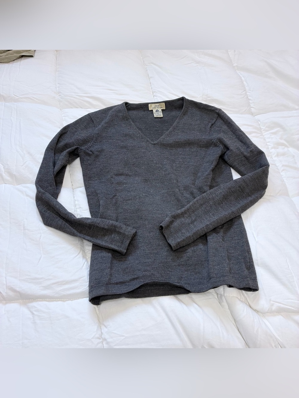 346 Brooks Brothers merino wool blend v-neck sweater